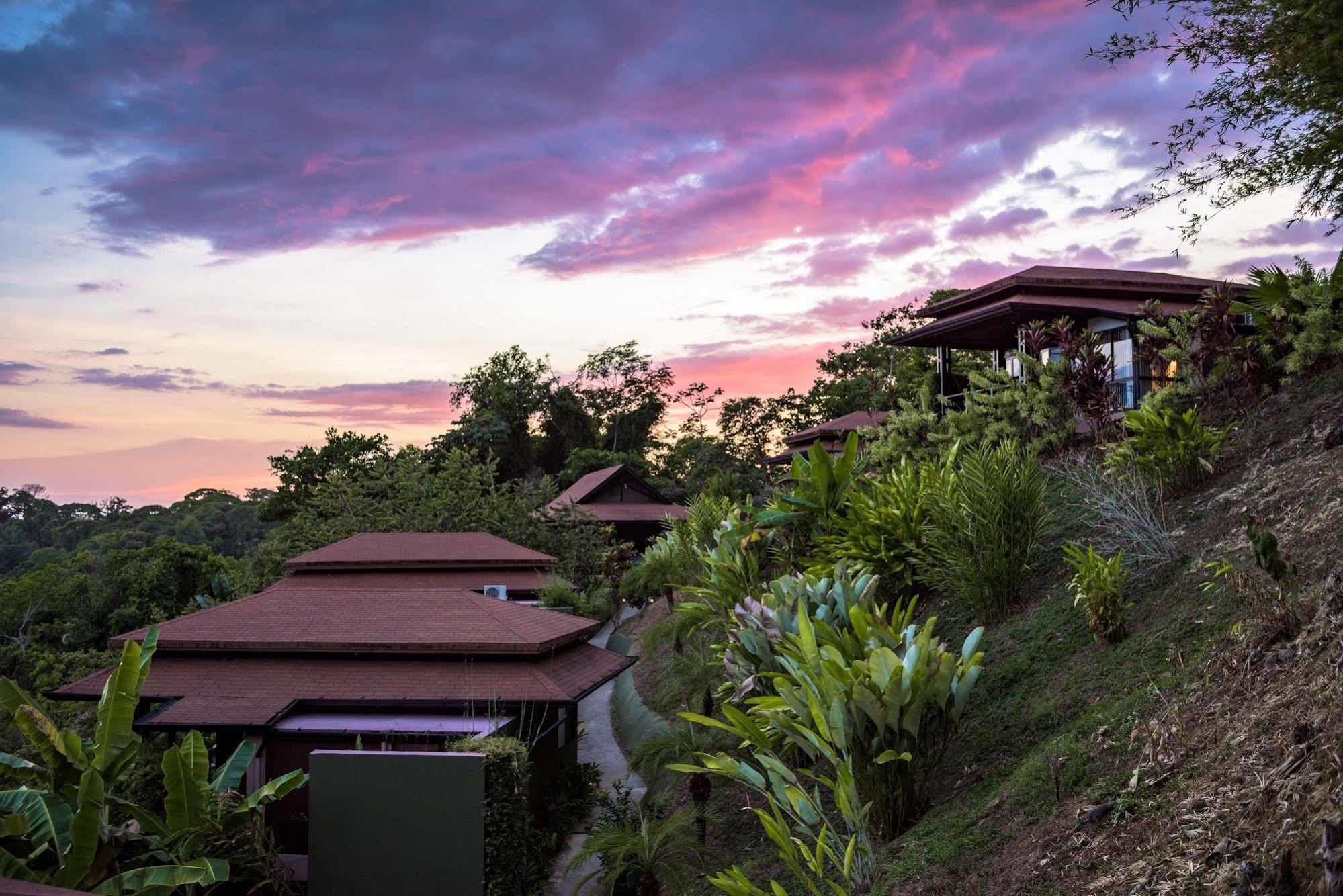 Tiki Villas Rainforest Lodge & Spa Uvita Exterior photo